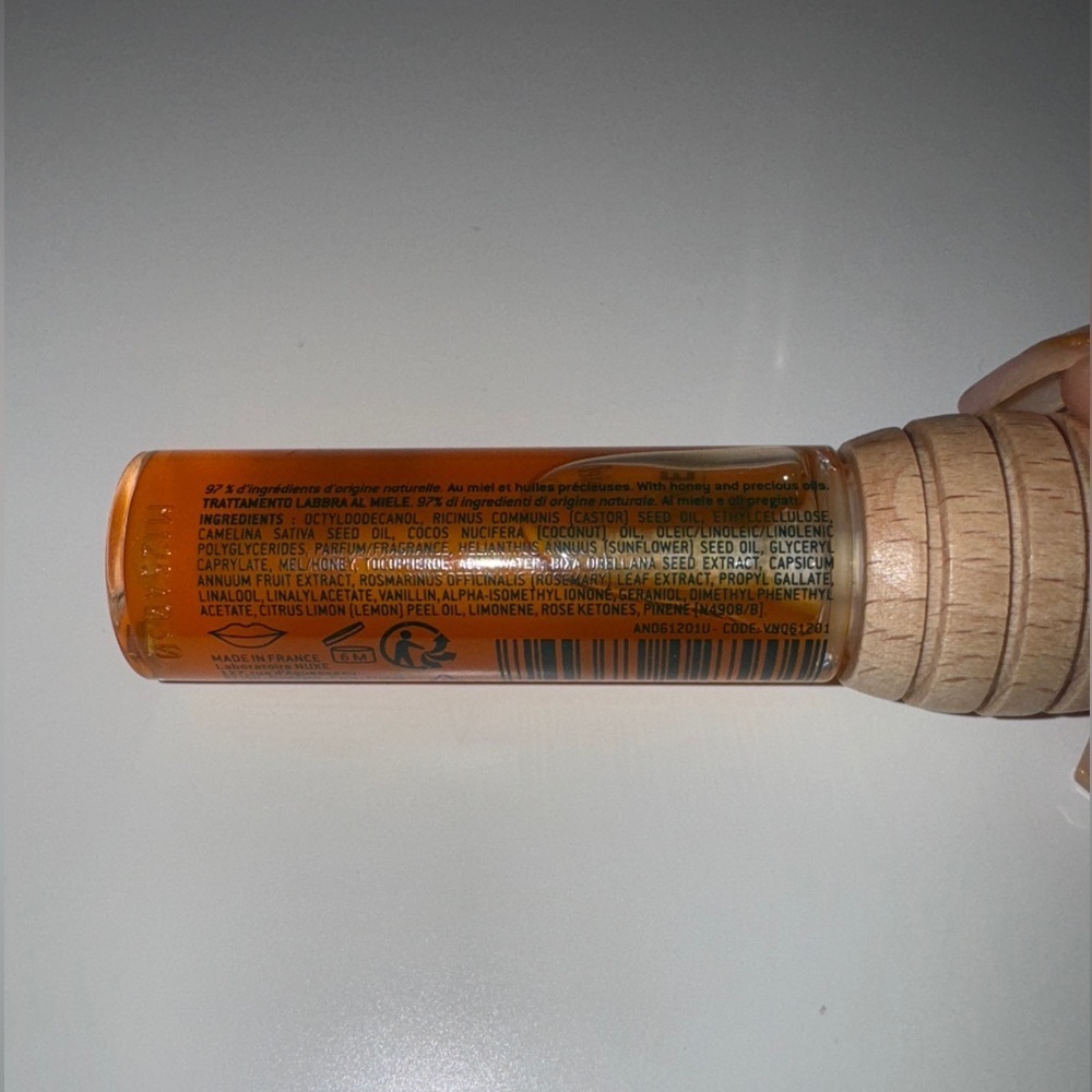 Nuxe honey lip oil - Picture 2 of 2